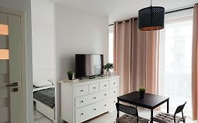 Apartament Niedaleko Centrum Warszawy